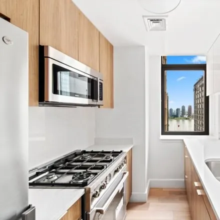 Image 3 - The Belmont, 320 East 46th Street, New York, NY 10017, USA - Condo for sale