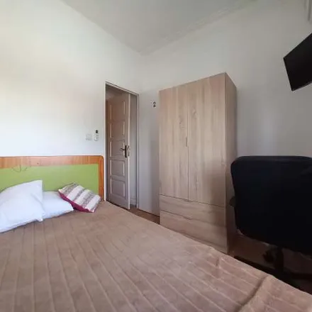 Rent this 5 bed apartment on Estrada Militar in 2700-808 Falagueira-Venda Nova, Portugal