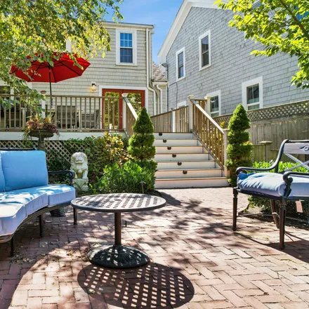 Image 4 - 240 1/2 Bradford Street, Provincetown, MA 02657, USA - House for sale