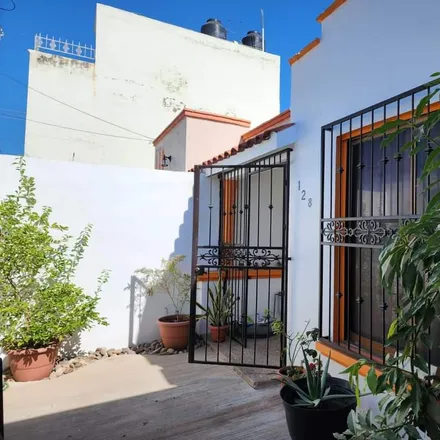 Buy this studio house on Calle Valle Dorado in Valle Dorado, 82000 Mazatlán