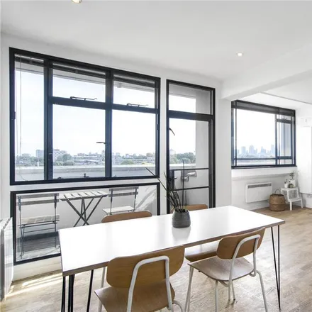 Image 2 - Claredale House, Claredale Street, London, E2 6DQ, United Kingdom - Apartment for rent