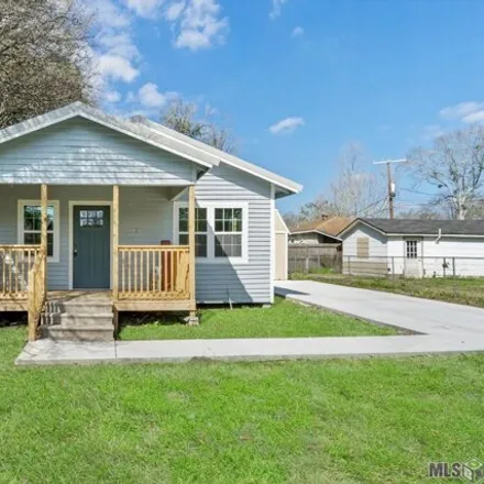 Buy this 3 bed house on 322 E Roosevelt St in Gonzales, Louisiana