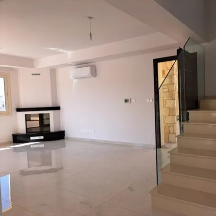 Image 4 - Kissonerga, Paphos District - House for sale