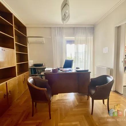 Rent this 3 bed apartment on Evangelismos Hospital in Υψηλάντου 45, Athens