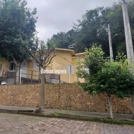 Buy this 3 bed house on Rua da Gruta in Santo Inácio, Santa Cruz do Sul - RS