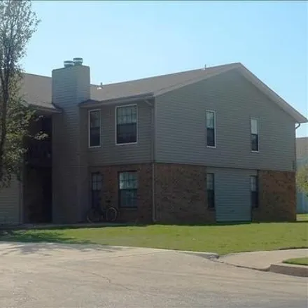 Image 1 - 1928 Dover Street, Norman, OK 73071, USA - Apartment for rent