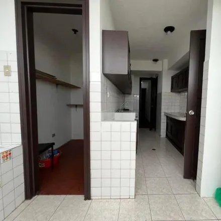 Rent this 2 bed apartment on Conadis in Avenida 10 de Agosto, 170506