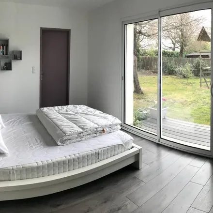 Rent this 5 bed house on 33160 Saint-Aubin-de-Médoc