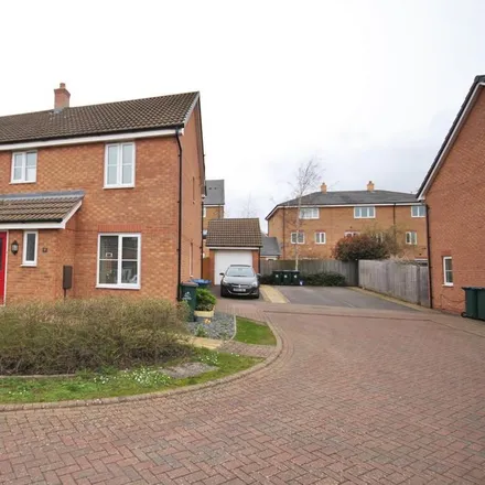 Rent this 3 bed duplex on 26 Fusiliers Close in Coventry, CV3 1PU
