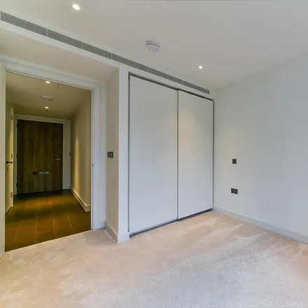 Image 9 - Fountain Park Way, London, W12 7LF, United Kingdom - Apartment for rent