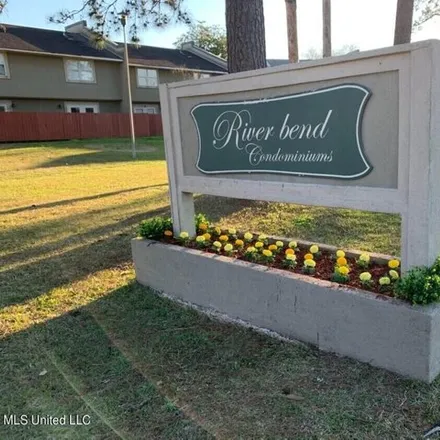 Buy this 2 bed condo on 1625 Martin Bluff Road in Hickory Hills, Gautier