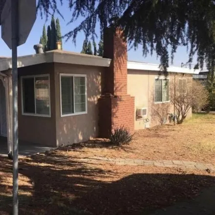 Rent this 2 bed house on 194 Hillcrest Avenue in Pittsburg, CA 94565