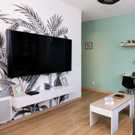 Rent this 2 bed apartment on 78570 Chanteloup-les-Vignes