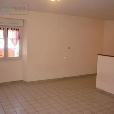 Rent this 1 bed apartment on 3 Rue Cent Unième Airborne in 50500 Carentan-les-Marais, France