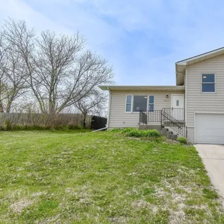 Buy this 5 bed house on 4019 Northwest 57th Street in Lincoln, NE 68524