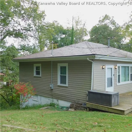 Buy this 3 bed house on 1 McQuistion Drive in Jarretts Ford, Kanawha County