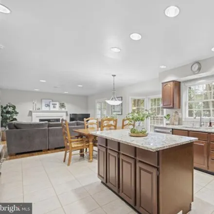 Image 9 - 10998 Forest Ridge Terrace, North Potomac, MD 20878, USA - House for sale