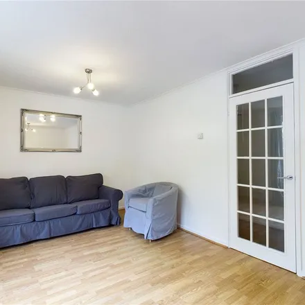Image 4 - Laleham Road, Shepperton, TW17 8EQ, United Kingdom - Apartment for rent