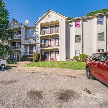 Buy this 2 bed condo on 6155 Meadow Rose Lane in Charlotte, NC 28215
