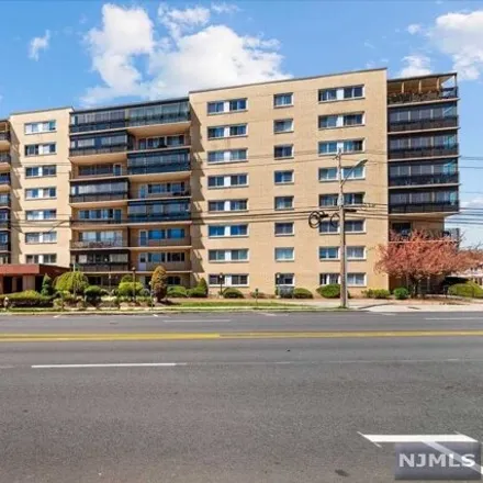 Buy this studio apartment on Lemoine Avenue in Linwood, Fort Lee