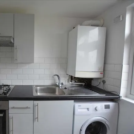 Image 3 - Lowick Road, Greenhill, London, HA1 1UP, United Kingdom - Apartment for rent