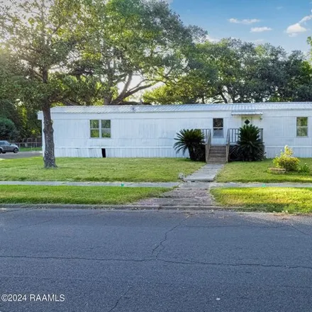 Buy this studio apartment on Rue Fulton in Leesburg, New Iberia