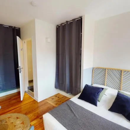 Rent this 5 bed apartment on 18 Rue Bellegarde in 31000 Toulouse, France