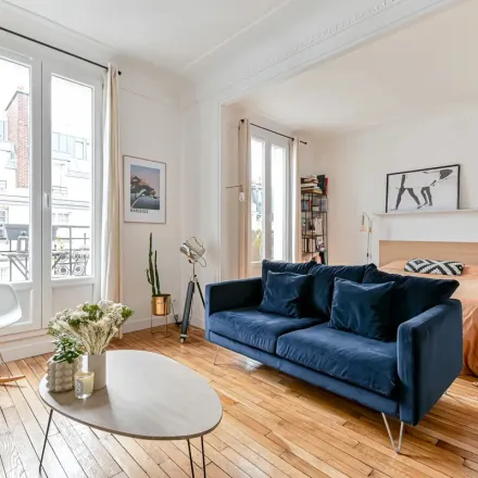 Image 2 - 22 Rue Saint-Saëns, 75015 Paris, France - Apartment for rent