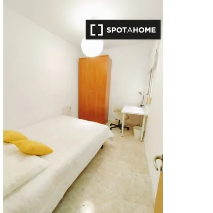Rent this 5 bed room on Madrid in Convento de las Trinitarias Descalzas, Calle de Lope de Vega