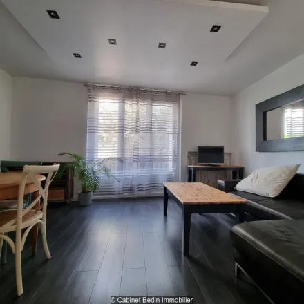 Rent this 3 bed apartment on Barrière de Paris in Avenue des Minimes, 31200 Toulouse