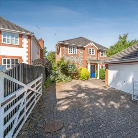 Buy this 5 bed house on Carbery Lane in Ascot, SL5 7EJ