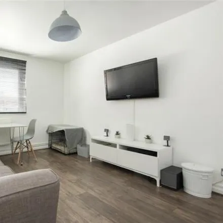Rent this 4 bed apartment on British Street in London, E3 4US