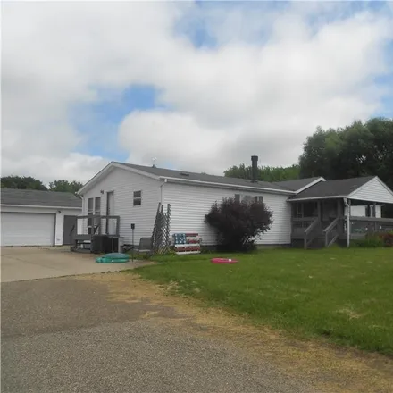 Image 2 - Kennedy's Hardware, 10295 East Crane Street, Cranesville, Erie County, PA 16410, USA - House for sale