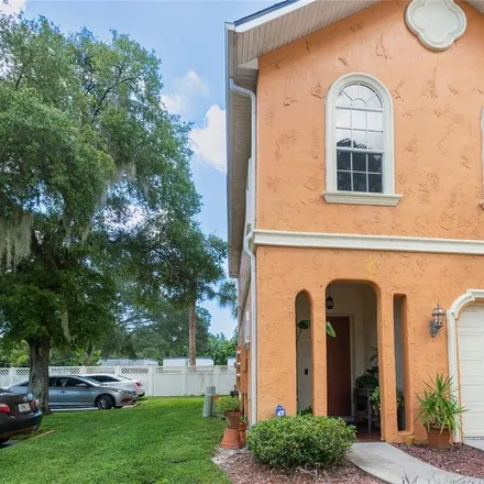 Buy this 3 bed loft on 920 East Lotus Avenue in Tampa, FL 33612