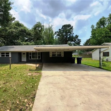 Buy this 4 bed house on 1100 Magnolia Street in Natchitoches, LA 71457