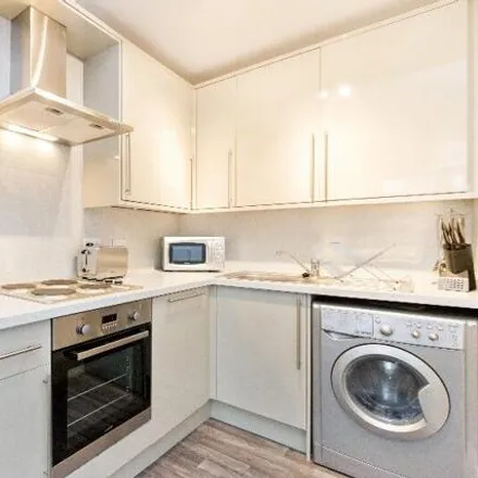 Rent this 3 bed apartment on Montague Street in City of Edinburgh, EH8 9JG