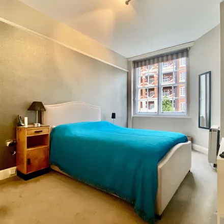 Rent this 1 bed apartment on Grove End House in Grove End Road, London