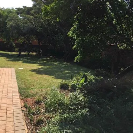 Rent this 4 bed apartment on Tarentaal Avenue in Tshwane Ward 2, Pretoria