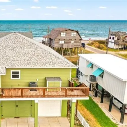 Image 1 - 279 Seashell Drive, Surfside Beach, Brazoria County, TX 77541, USA - House for sale