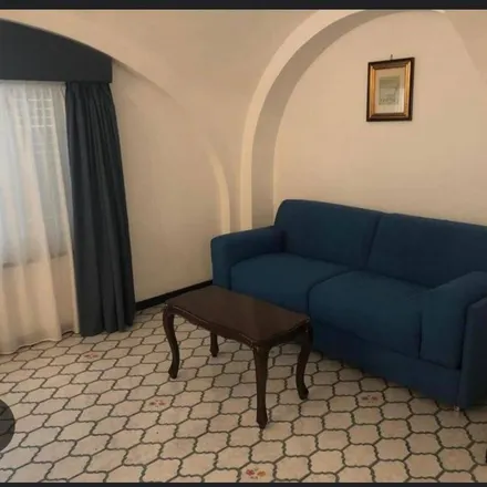 Image 3 - Via Croce, 80073 Capri NA, Italy - Apartment for rent