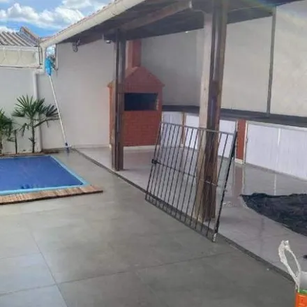 Rent this 3 bed house on Rua Afonso Pena in São Vicente, Patrocínio - MG