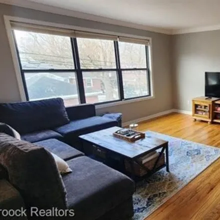 Image 4 - 25863 Woodward Avenue, Royal Oak, MI 48067, USA - Condo for sale