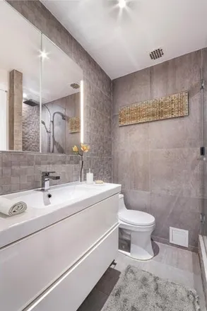 Image 6 - 28 West 74th Street, New York, NY 10023, USA - Apartment for sale