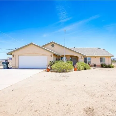Buy this 6 bed house on 11081 11th Avenue in Hesperia, CA 92345