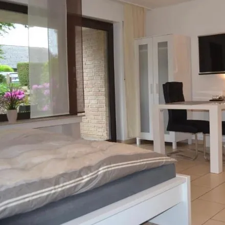 Rent this 1 bed apartment on Rommelsmaar 27 in 41238 Mönchengladbach, Germany