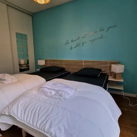 Rent this 2 bed apartment on Sapins in Chemin de la Violette, 38430 Moirans