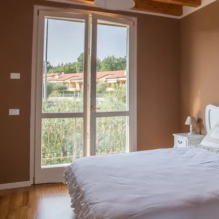 Rent this 3 bed duplex on 25087 Salò BS
