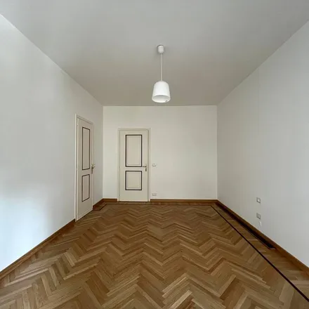 Image 2 - Via Amerigo Vespucci, 10128 Turin TO, Italy - Apartment for rent