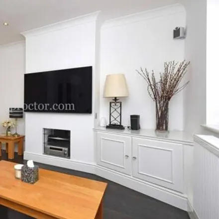 Image 2 - Willow Close, Blackbrook, London, BR2 8EG, United Kingdom - Townhouse for sale