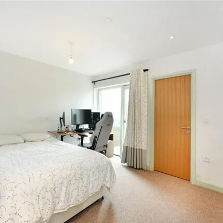 Image 4 - Lumire, Newham Way, London, E16 1YU, United Kingdom - House for sale